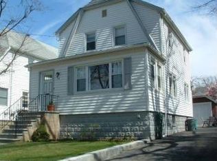 14 Alida St, Yonkers, NY 10704