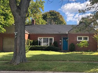 1287 Wood St, Crete, IL 60417