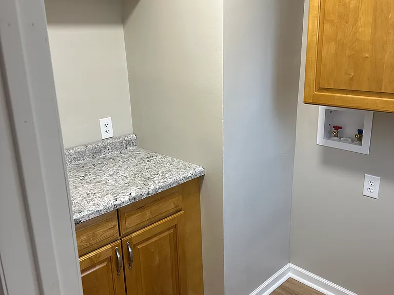 639 Morse Rd — Photo 7