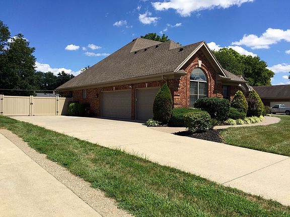 2nd image of 117 Bartholomew Blvd