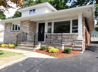 4 Koclas Dr, Netcong, NJ 07857