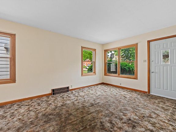 5th image of 3139 N 75th STREET