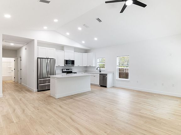 2nd image of 866 W 12th St