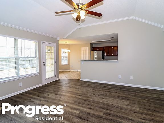3rd image of 6267 Banyan Dr
