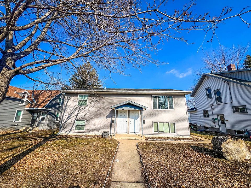 1st image of 808 9th Ave N