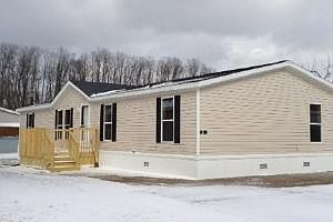 1st image of 61 Robinson Dr