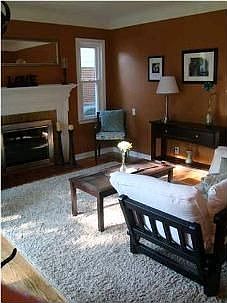 Living Room with fireplace