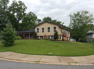 308 Dupont St, Sterling, VA 20164