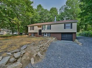 102 Forest Rd, Dingmans Ferry, PA 18328