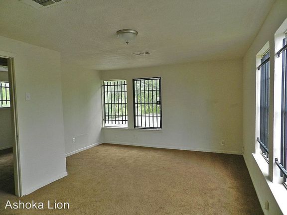 4th image of 3707 Dalmatian Dr
