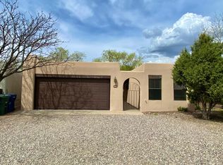 263 Camino De La Sier, Santa Fe, NM 87501