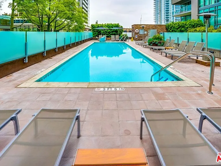1111 S Grand Ave #1111 — Photo 32