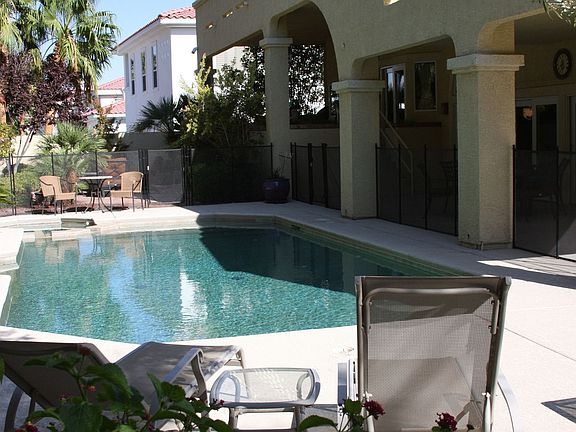 spacious/ oversisized yard