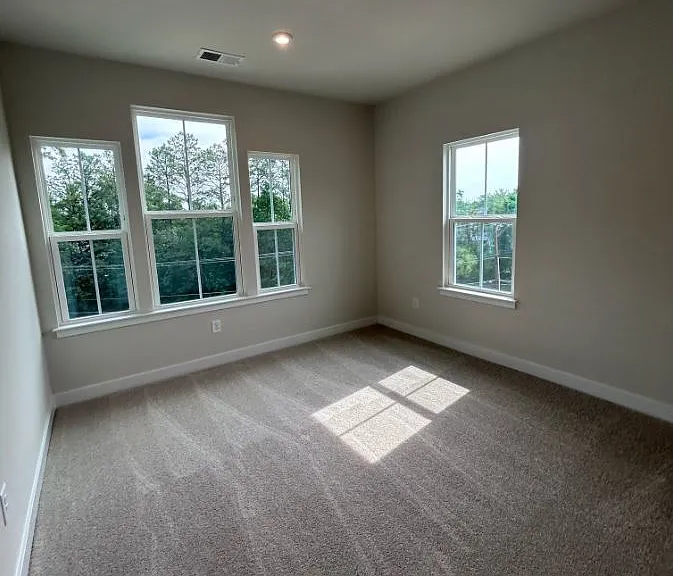 8020 Lake Laurel Ln #B — Photo 7
