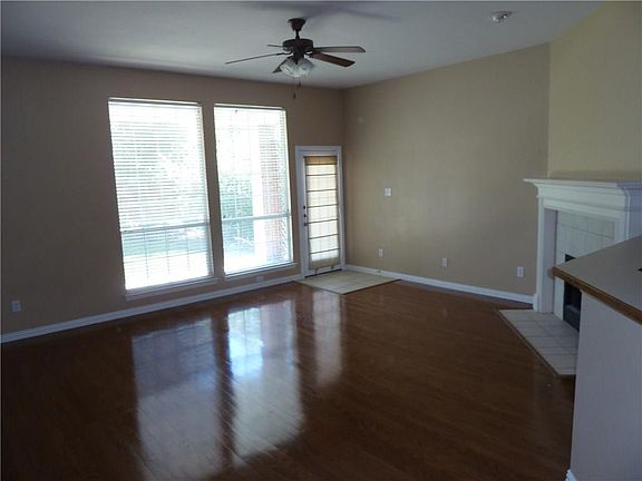 3rd image of 6412 Lakewood Dr