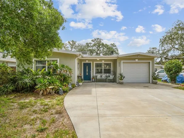 6046 River Rd, New Port Richey, FL 34652