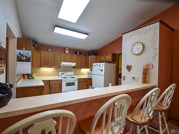 5th image of 155 Wrenwood Ct