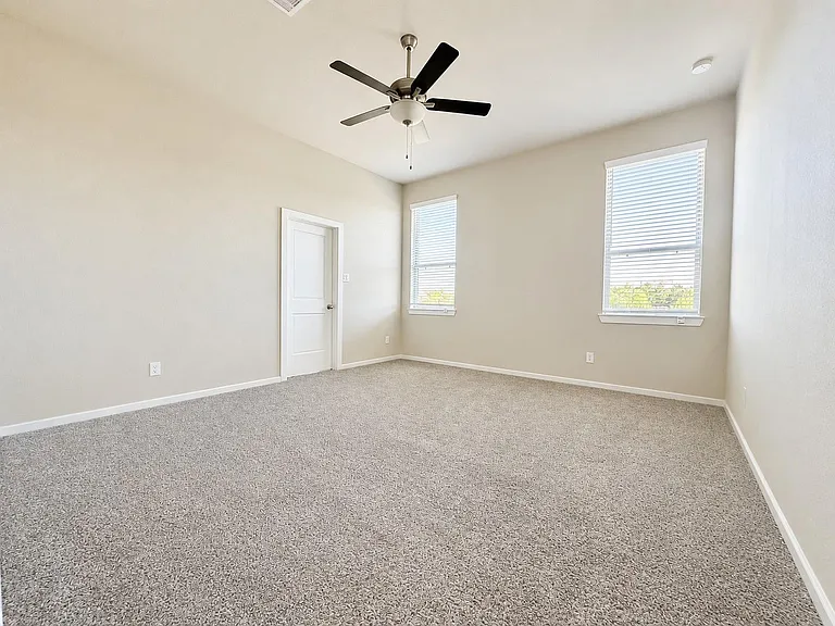 21018 Camberwell Beauty Ln — Photo 10
