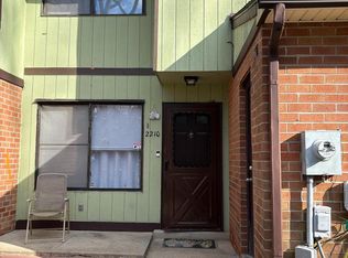 2210 Greenwood Dr, Lindenwold, NJ 08021