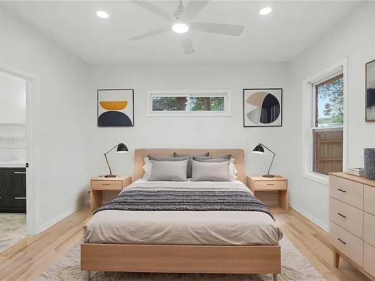 827 Elbert St SW — Photo 16