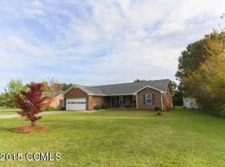 1913 Paulette Rd, Morehead City, NC 28557
