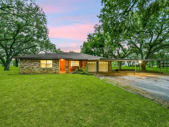 9606 Needville Fairchilds Rd, Needville, TX 77461