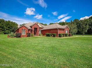 12650 Angel Lake Dr W, Jacksonville, FL 32218