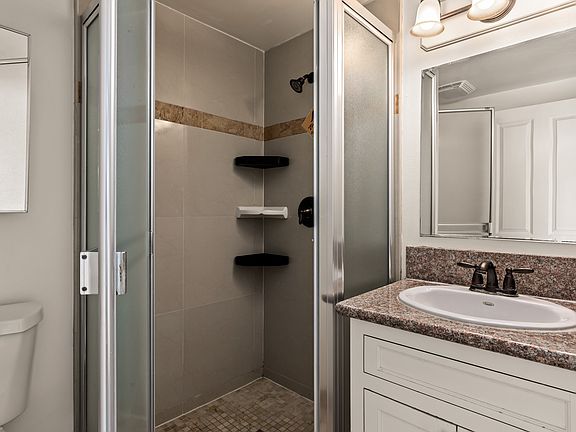 5th image of 2673 Menlo Ave #2