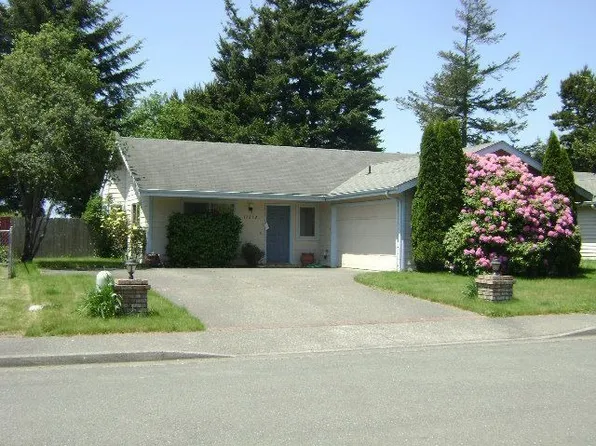 17312 Zia Ct, Brookings, OR 97415