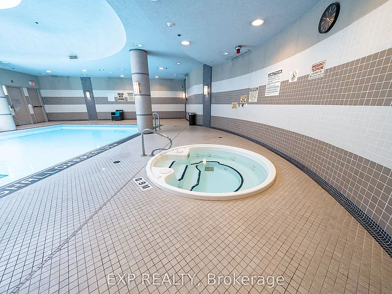 1070 Sheppard Ave W #1514 — Photo 33