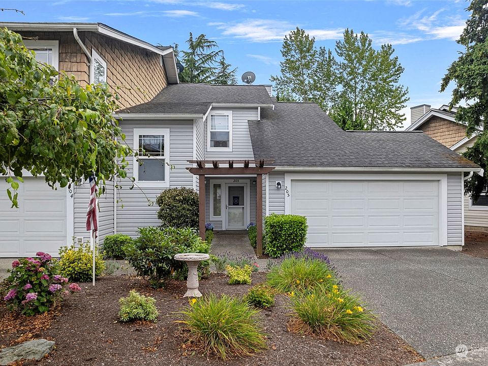1st image of 7214 Centerville Court #204