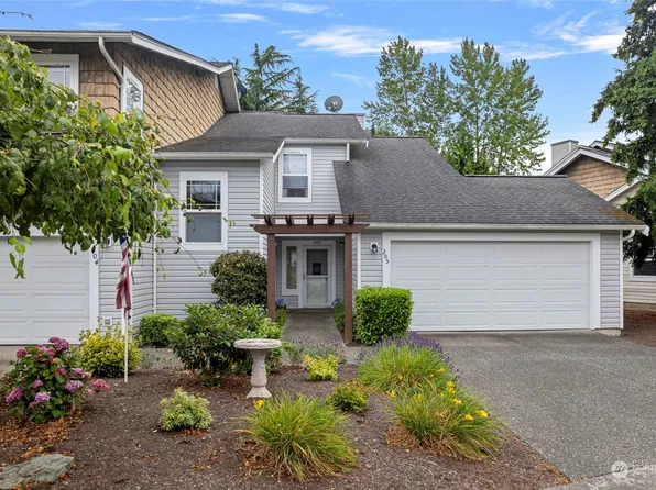 7214 Centerville Court #204, Stanwood, WA 98292