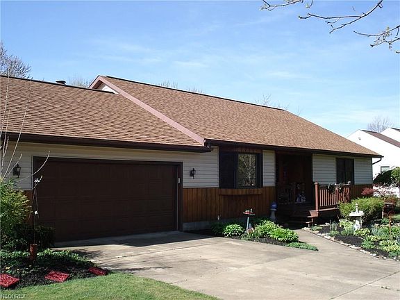 2nd image of 30 Surrey Ln