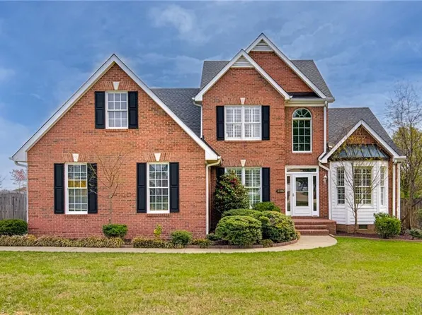 2200 Brigham Rd, Greensboro, NC 27409