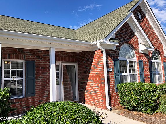 2nd image of 1694 Honeybee Ln