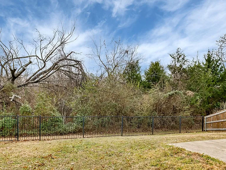 2510 Sedona St — Photo 69
