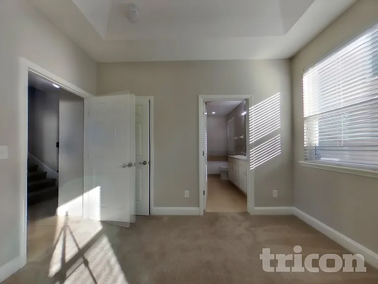 3088 Holly Grove Ln — Photo 7