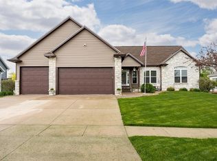 7510 1st Ave NW, Cedar Rapids, IA 52405