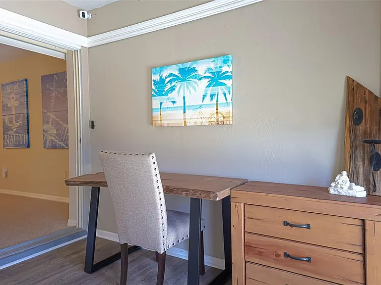 1690 Waxwing Ct — Photo 10