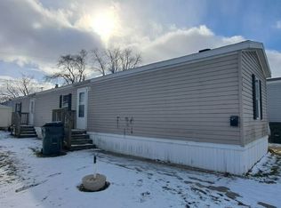 744 Michelle Dr, Lynwood, IL 60411