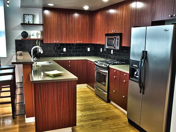 3rd image of 4852 Coldwater Canyon Ave