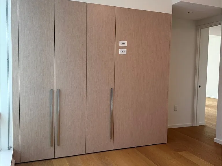 877 Francisco — Photo 9