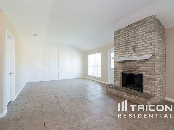 2nd image of 24006 Tayloe House Ln