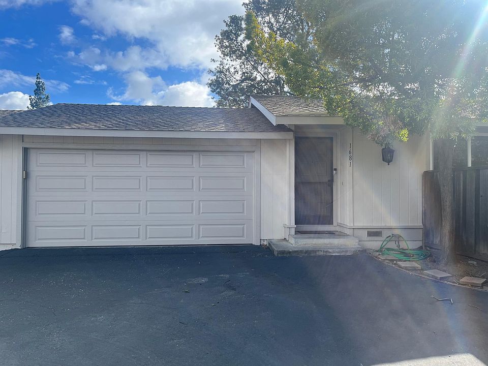 1st image of 1681D Canary Dr