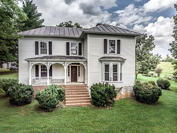 2nd image of 1049 Old Asheville Hwy