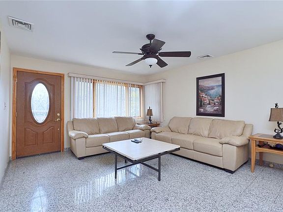 5th image of 1119 Targee St