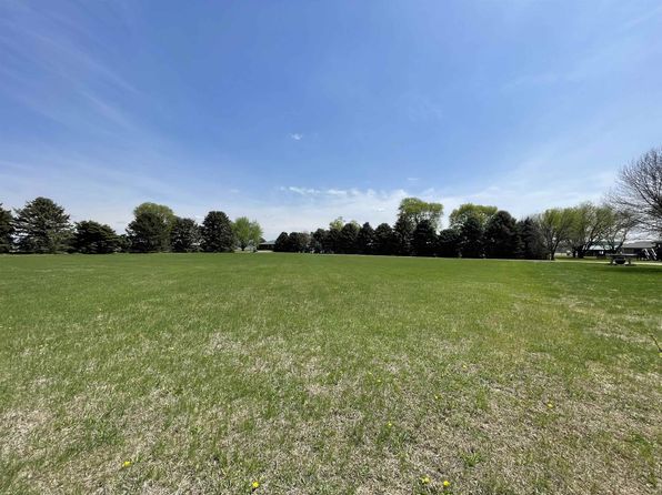 55485 Greenview Dr, Crofton, NE 68730
