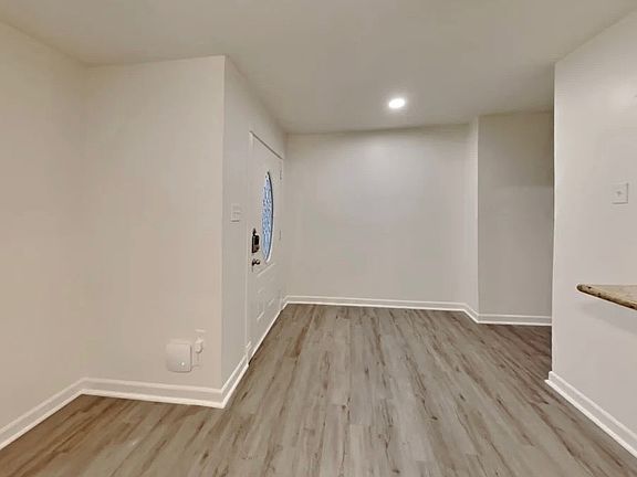 3rd image of 10507 Mills Walk Dr