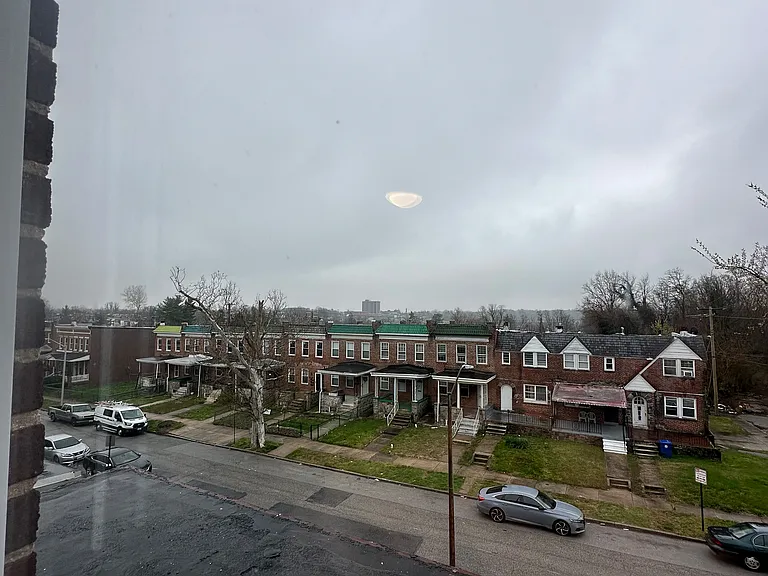 3232 Presstman St — Photo 14