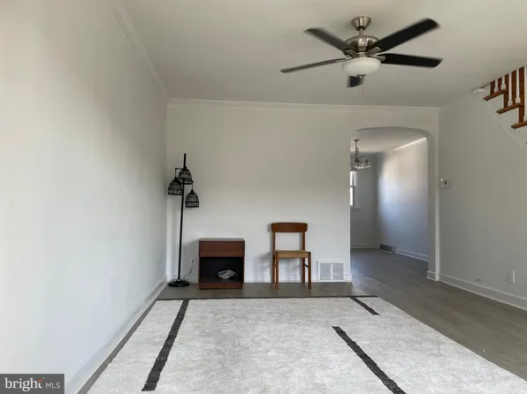 7053 Large St, Philadelphia, PA 19149